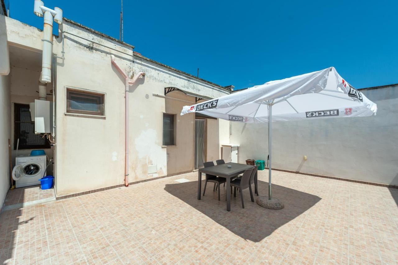Casa Vacanze Petra Squinzano Eksteriør billede